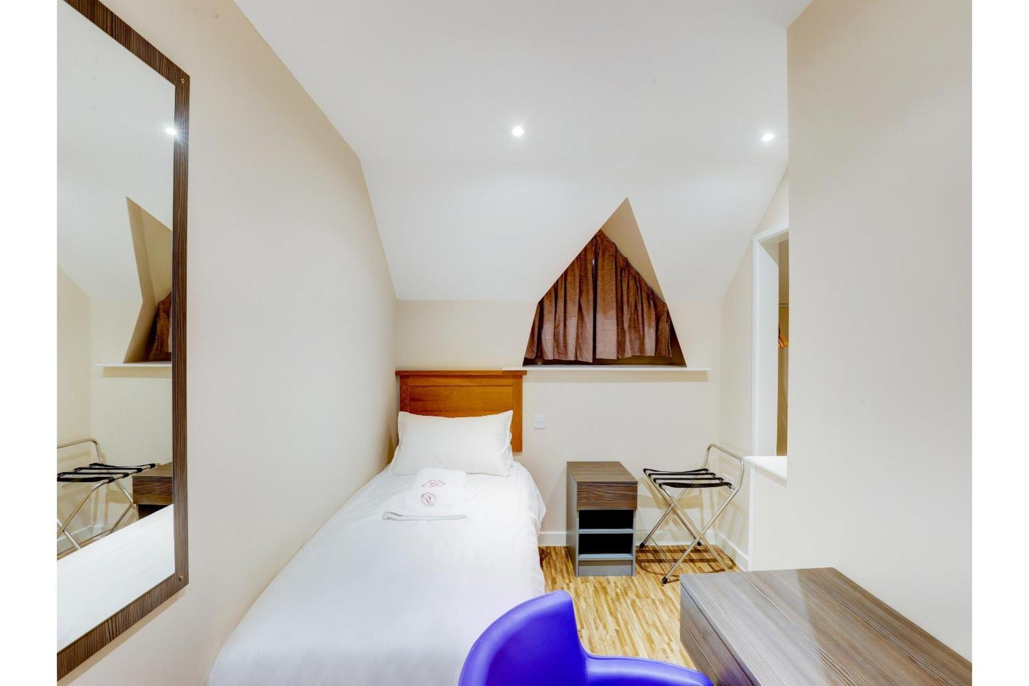 Oyo The Gissons Hotel 4*